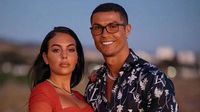 كريستيانو رونالدو يعلن زواجه من جورجينا رودريغيز