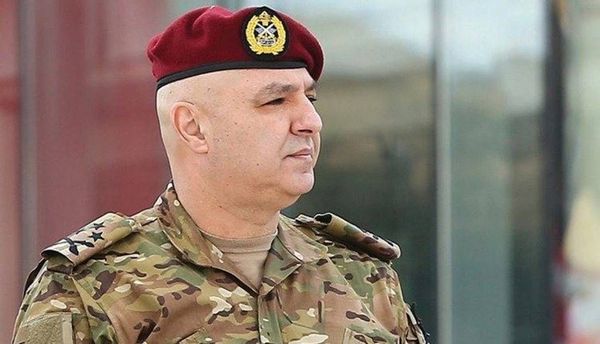 قائد الجيش للعسكريين: نبذل أقسى طاقتنا لدعم الطبابة العسكرية