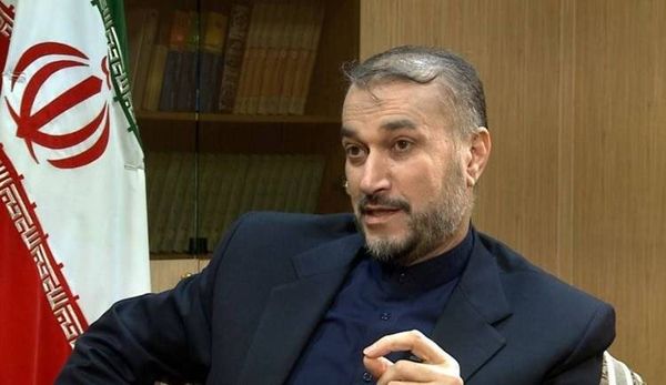 عبد اللهيان يؤكد لنظيره الإماراتي ضرورة تجنّب إثارة الأزمات الإقليمية