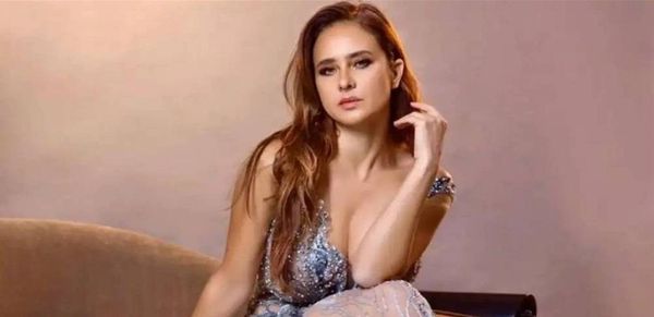 ما هو أصعب موقف تعرّضت له نيللي كريم؟