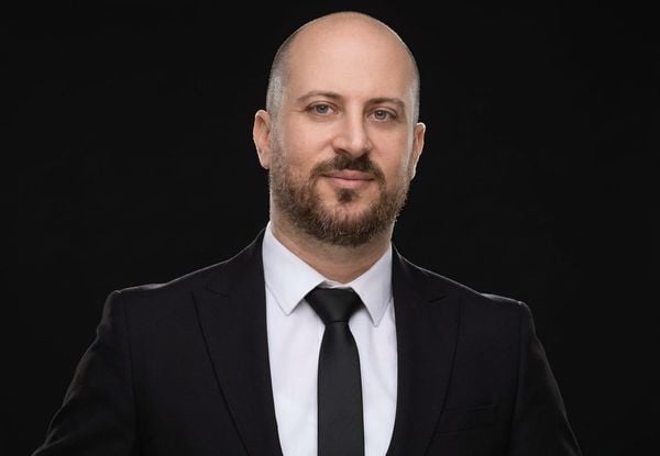 من «عرس قلبي»و«دقوا الطبول» إلى تعاونات مع كبار النجوم…أحمد عبد النبي يحصد النجاح وهذا ما يحضّره!