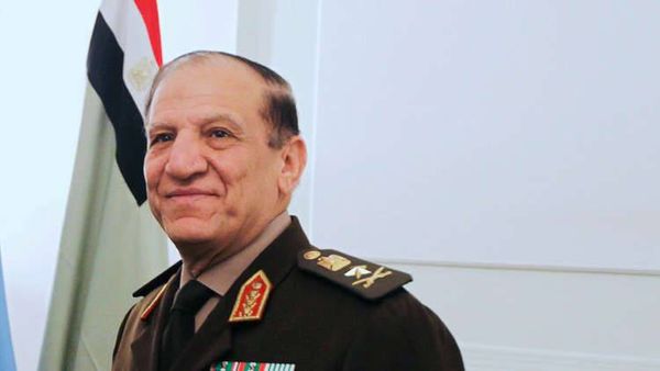 الجيش المصري يحقق في امتلاك سامي عنان أدلة "تدين القيادة"