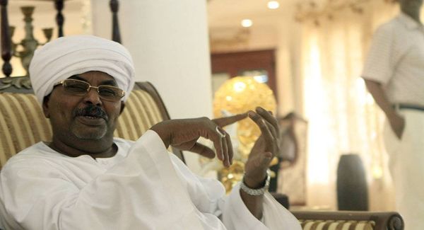قيادي في "الحرية والتغيير" يكشف "دور صلاح قوش" في الثورة السودانية