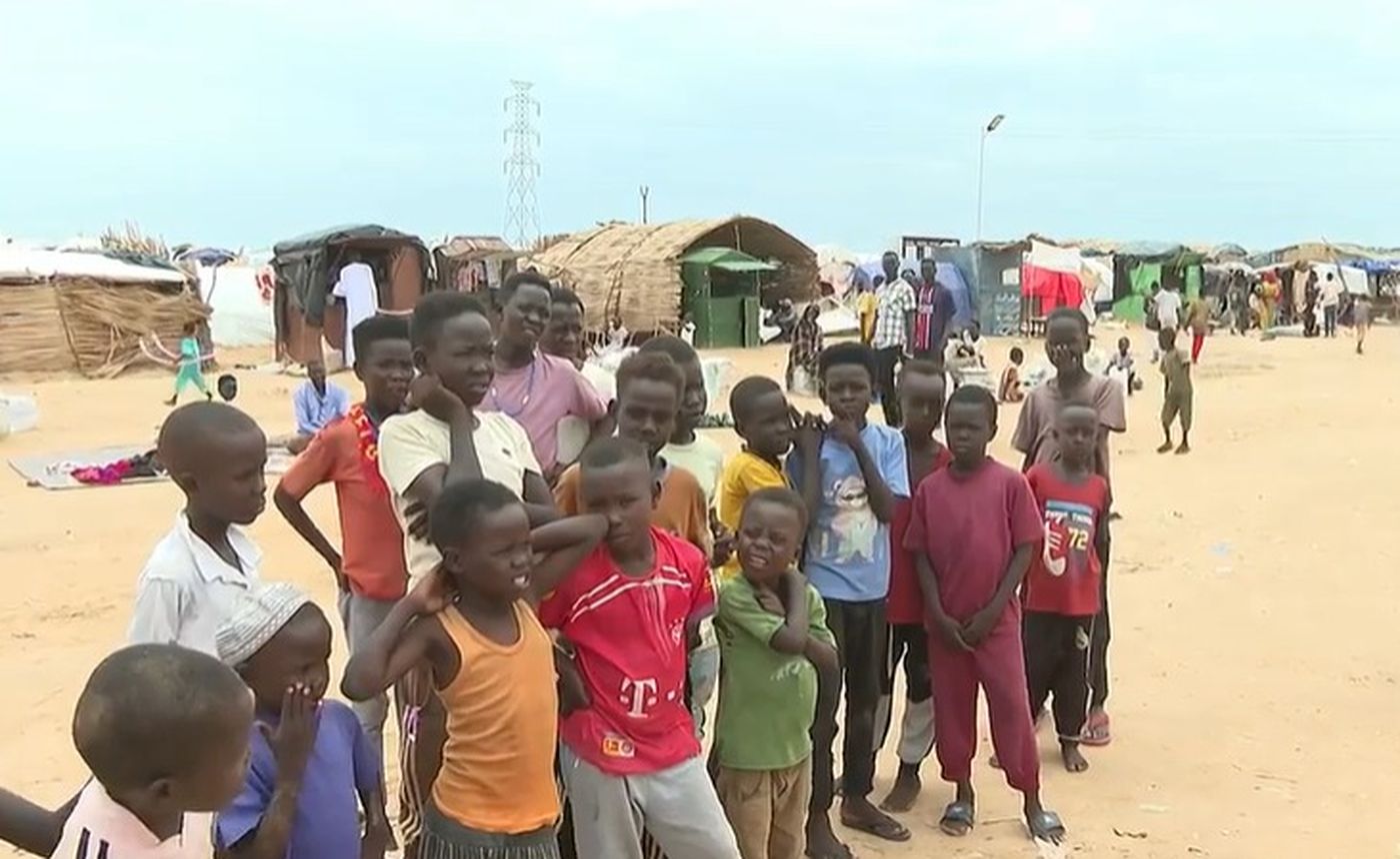 السودان: الحصبة تحصد 50 طفلًا
والجوع يفتك بآلاف النازحين في كوستي