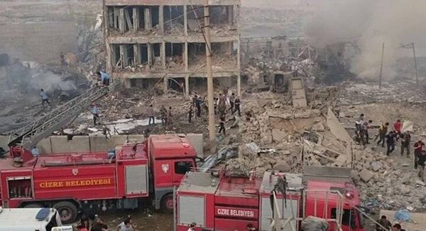 إصابة 13 جنديا في هجومين على قوات الأمن التركي في هكاري وفان