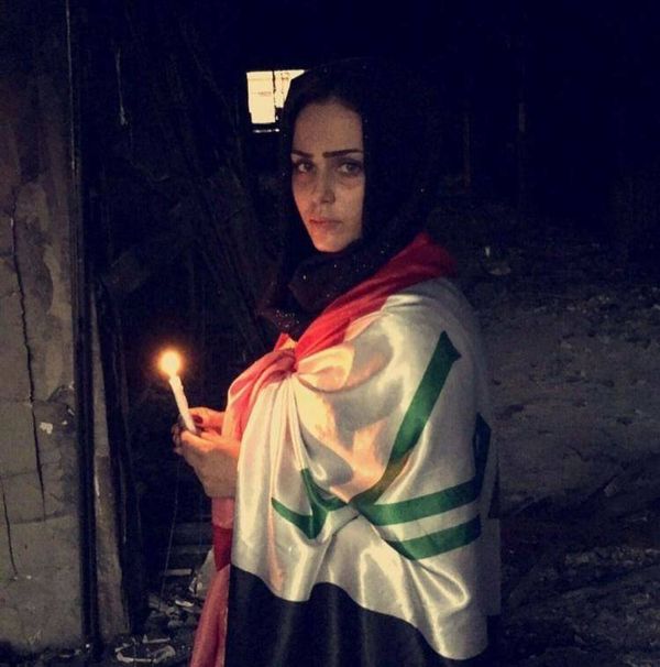 بالفيديو ملكة جمال العراق في الكرادة وسط بغداد! ما هي مطالبها؟