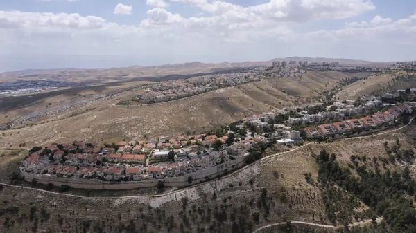 الاحتلال يقر 18 منطقة نفوذ استيطانية تمهيداً للتوسع الاستيطاني الجديد
