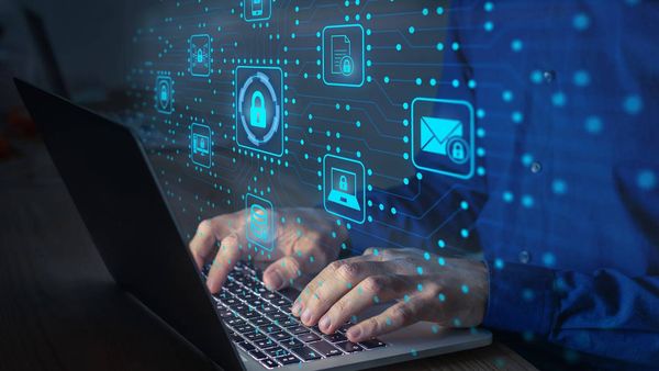 هجمات سيبرانية غير مسبوقة تطال وزارات فرنسية... وموالون لروسيا يتبنونها