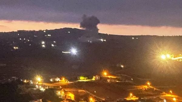 تفجير إسرائيلي كبير في محيط بنت جبيل... وقصف مدفعي يطال كفرا وبيت ياحون