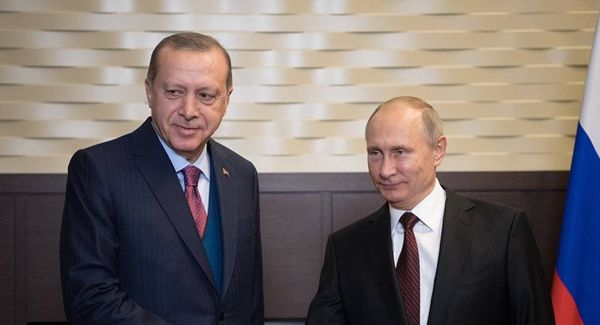 أردوغان: أبلغت الرئيس بوتين شخصيا بعملية "غصن الزيتون" في عفرين