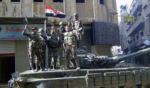 سقوط يبرود عاصمة القلمون بيد الجيش السوري بسرعة ...
المسلّحون انسحبوا الى رنكوس وفليطا وعرسال.. والطيران السوري لاحقهم