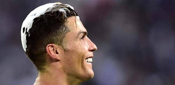 والدة رونالدو تثير السخرية بسبب "تغريدة مجهولة المصدر"
