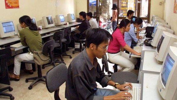 الأخبار الملفقة : من يروج لها؟ وما الهدف؟