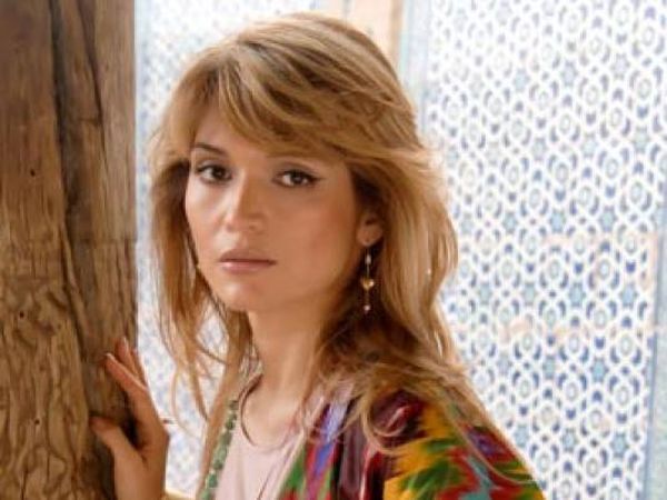 
أميرة أوزباكستان «غير المتوجة» تثير جدلاً على «تويتر»
