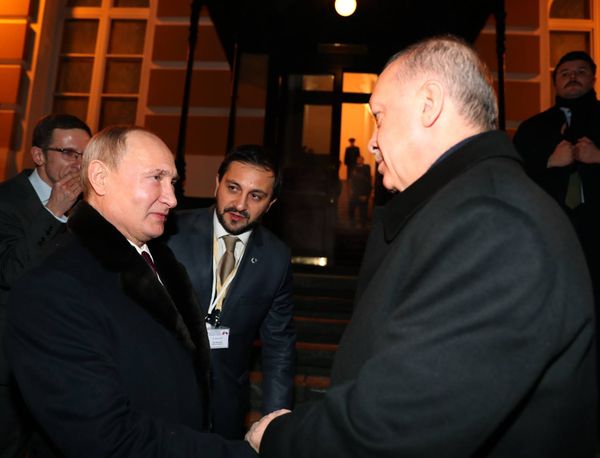 الرئيس أردوغان ينهي زيارة رسمية إلى روسيا