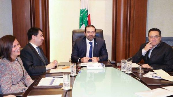 بلومبرغ: لبنان يسعى للحصول على دعم مالي لتخفيف عبء الدين