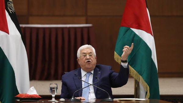 محمود عباس يزور تركيا استجابة لدعوة أردوغان
