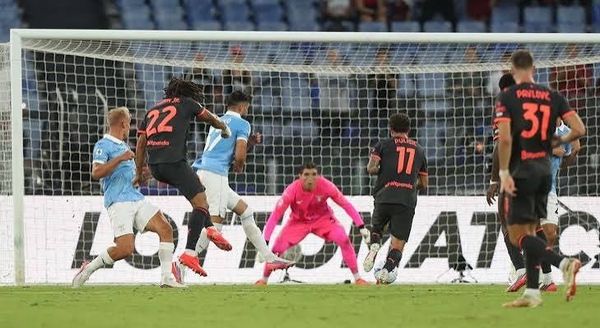 الدوري الايطالي: لاتسيو يتعادل مع ميلان وينفرد بالصدارة