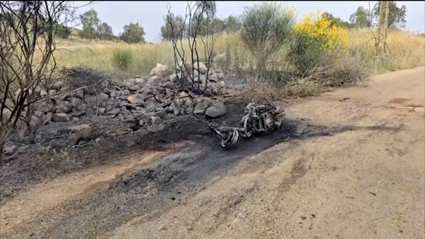 العدو يواصل اعتداءاته... والخروقات تجاوزت 3140
شهيد في حولا باستهداف دراجة ناريّة