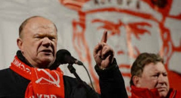 تظاهرة كبرى في روسيا في ذكرى الثورة البلشفية