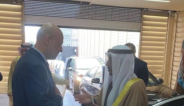 وزير خارجية الكويت زار مولوي وسلمه رسالة خليجية