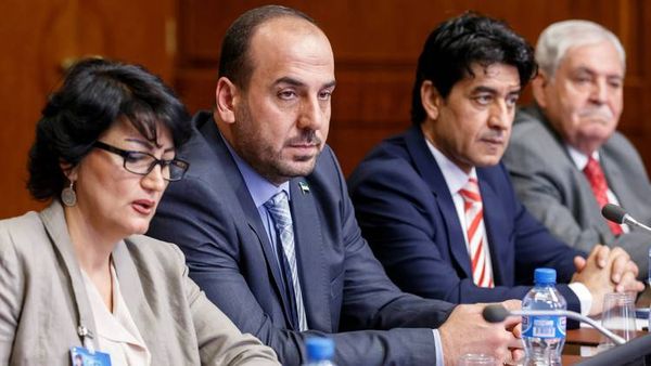 بعد الخلافات بصفوفهم.. اشتباك بالأيدي بمقر إقامة المعارضين السوريين بجنيف!
