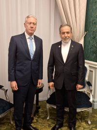 الايرانيون غير 