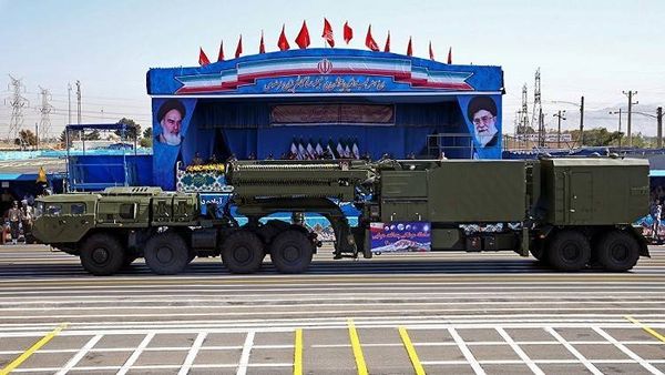 طهران: لن نغير سياستنا في قطاع الصواريخ