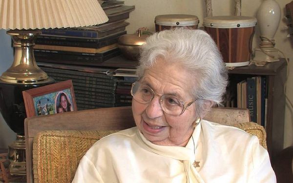 90-year-old Holocaust survivor is unexpected superhero of Comic-Con
