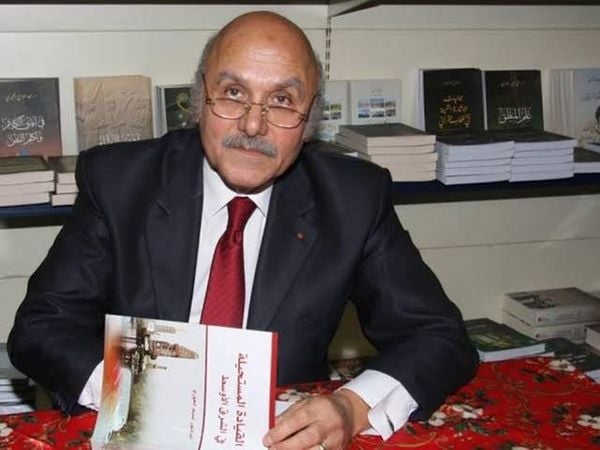 الجامعة اللبنانية: ننعى المدير السابق لكلية الإعلام الكاتب والأكاديمي الدكتور نسيم الخوري الذي توفي اليوم