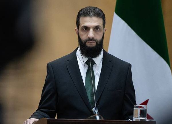الشرع: السوريون يفخرون بالانتقال من الحرب والفوضى إلى الانتخابات والبناء مسؤولية جماعية