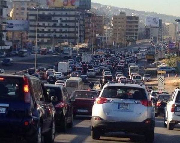 زحمةُ سير خانقة على هذه الطرقات!