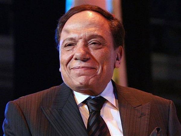 عادل امام يرفض اجراء اللقاءات التلفزيونية  في الجونة السينمائي!!