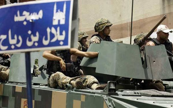 هل تسلّم «عصبة الانصار» المطلوبين الى الجيش؟