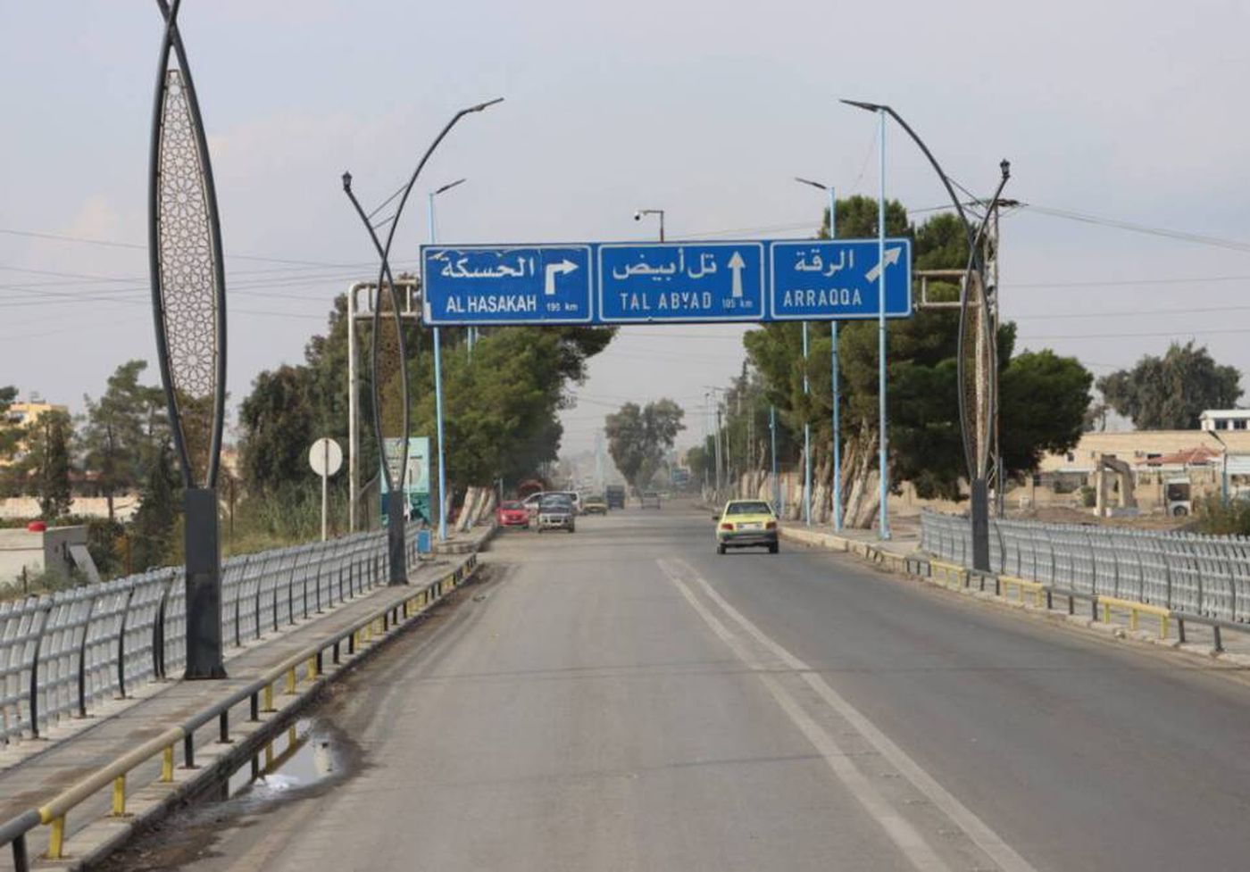 هجوم انتحاري على معسكر للداخلية السورية في الرقة يوقع قتيلين