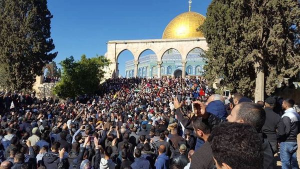 الهلال الاحمر الفلسطيني: 95 إصابة في الاشتباكات بين قوات الاحتلال والمحتجين في القدس