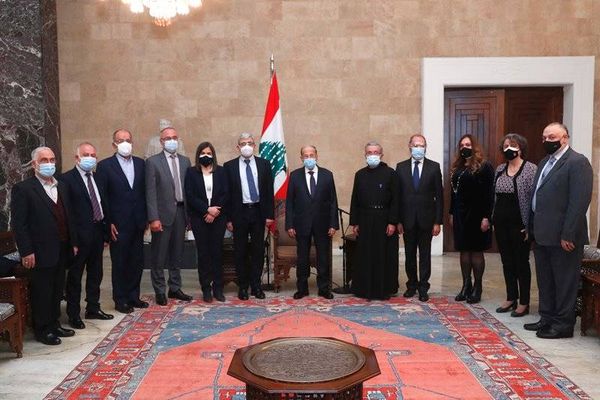ماذا دار بين عون والمجذوب ووفد تربوي؟