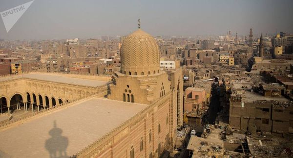 تنبأ بموته قبل أيام... وفاة المخرج المصري