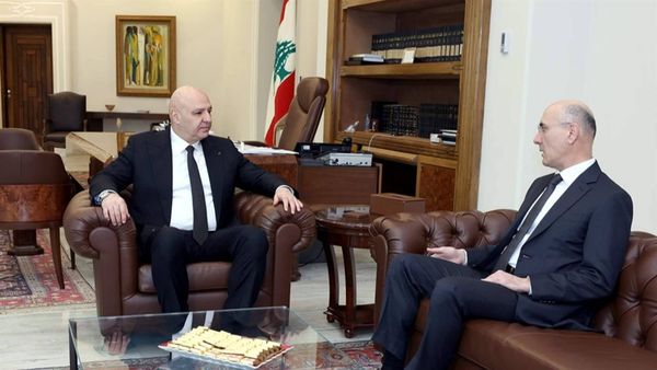 عون والحجار: دعم البحرين للبنان وترتيبات مؤتمر باريس لدعم الجيش