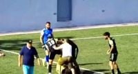 توقف مباراة في لبنان بعد تعرّض الحكم للضرب المبرح!