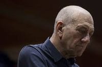 أ.ف.ب: إطلاق مبكر لرئيس الوزراء الاسرائيلي السابق ايهود اولمرت