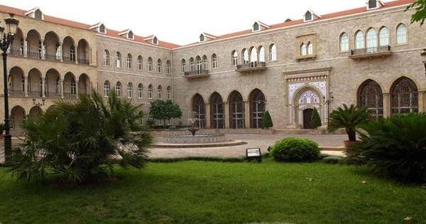 إقفال رسمي يوم الجمعة العظيمة وإثنين الفصح
