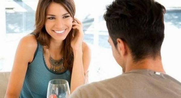 اليكم .. 8 حركات جسدية تكشف خداع أو صدق الإنسان