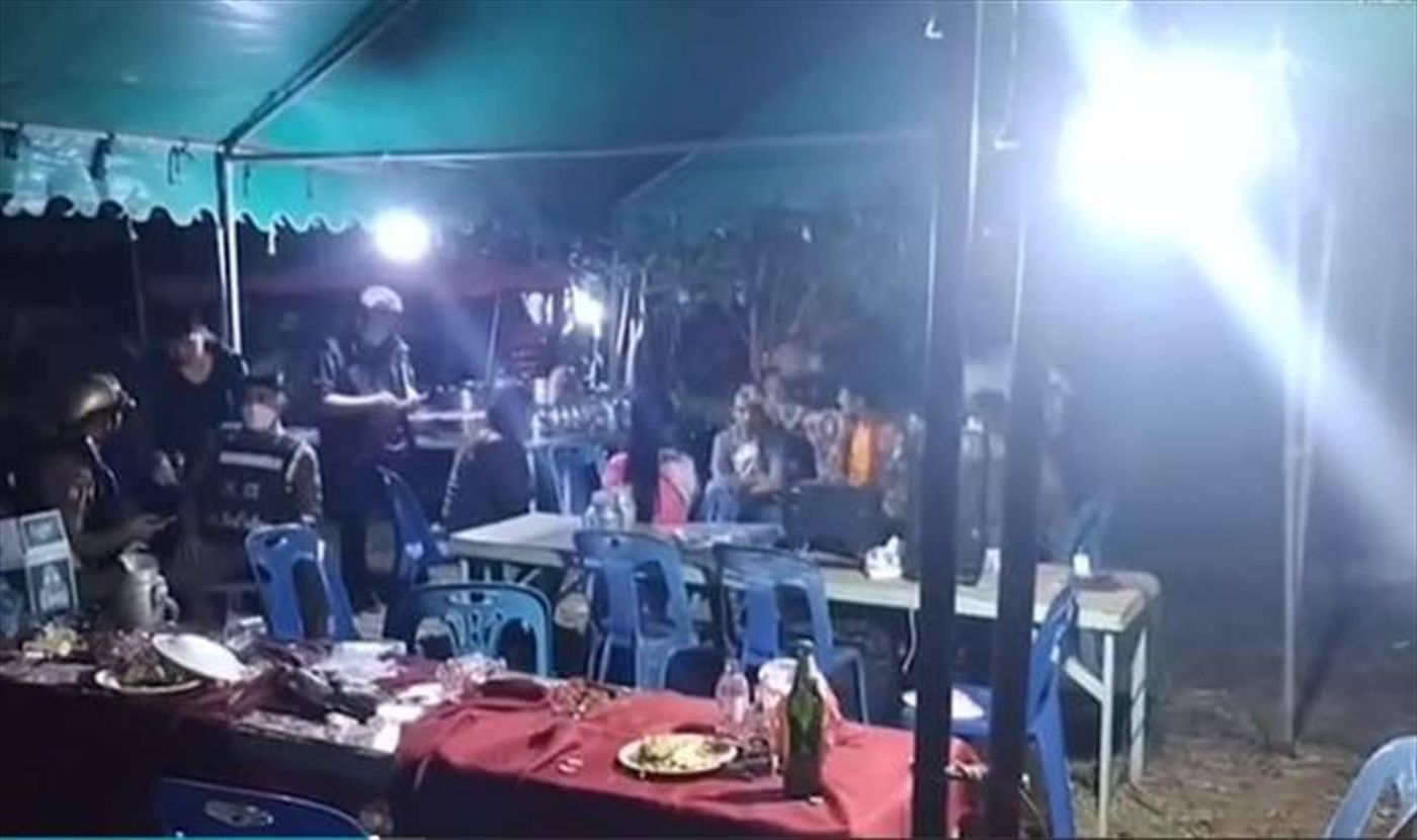 عريس ينهي حياة عروسه وضيوفها ثم ينتحــ ر!