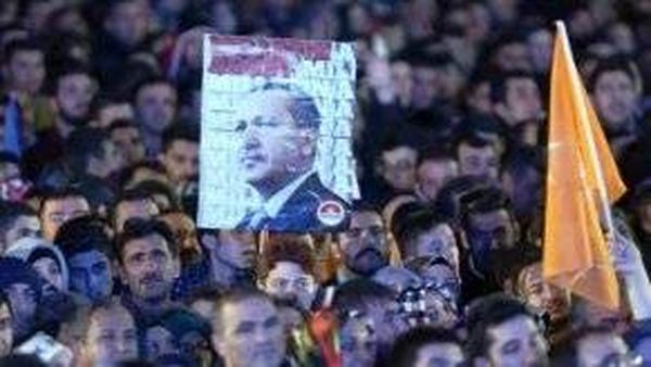 هل مارس أردوغان "الابتزاز السياسي" على الأتراك للفوز بالأغلبية المطلقة؟