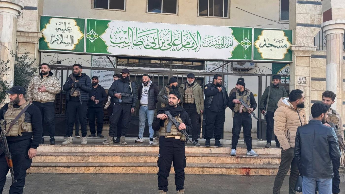 الداخلية السورية: القبض على منفذي تفجير مسجد الإمام علي في حمص