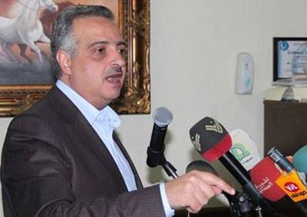 ارسلان: لمحاسبة كبار المتورطين بفضائح الانترنت