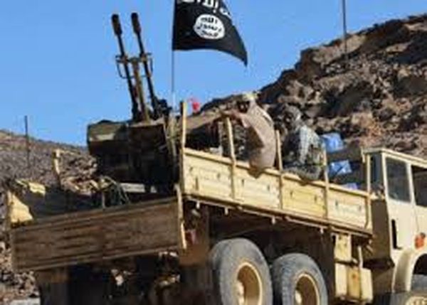 إلقاء القبض على 10 من مقاتلي تنظيم "القاعدة" في بلدة العدين بمحافظة أب وسط اليمن