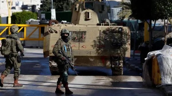 الجيش الإسرائيلي: قتلنا قائدين في المنظومة الصاروخية للجهاد الإسلامي بغارتين منفصلتين على غزة أمس