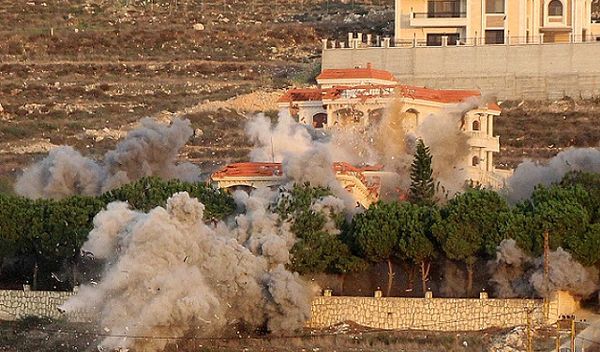 جيش الاحتلال الإسرائيلي ينفّذ تفجيرًا عند الأطراف الغربية لبلدة ميس الجبل في قضاء مرجعيون